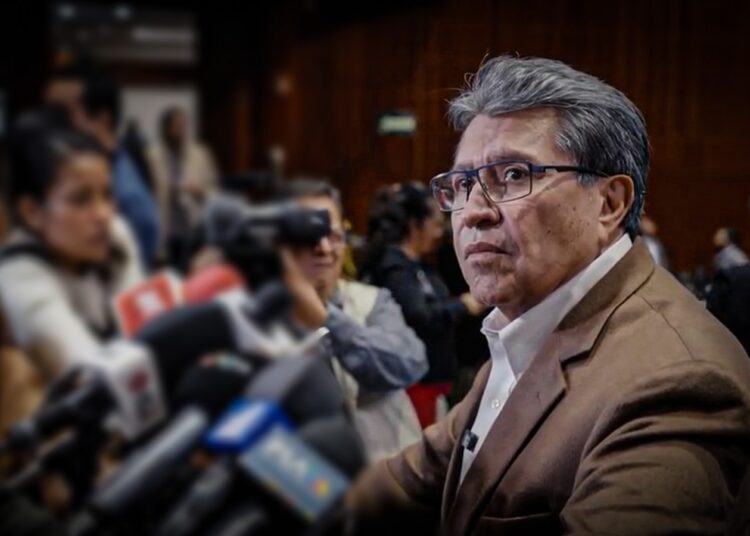 Ricardo Monreal confirma viaje en helicóptero privado; asegura que no es pagado con erario